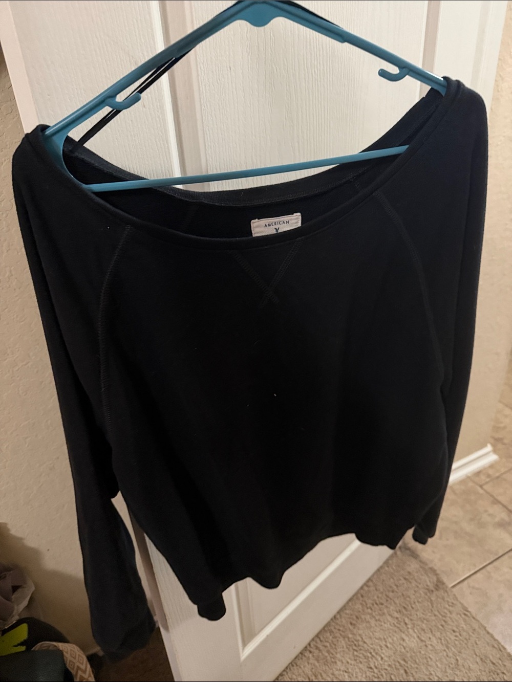 American Eagle Outfitters Black Long-Sleeve Lightweight Sweatshirt